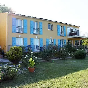 Отель Les Cavalets